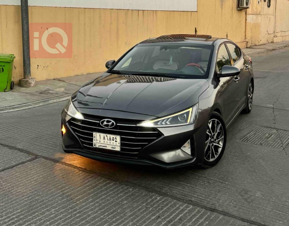 هیوندای ئەلەنترا